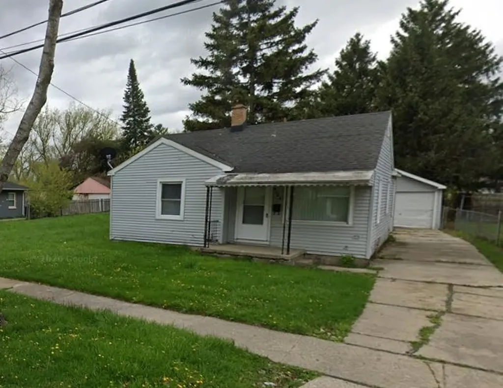 4122 Lamson Street Saginaw City MI 48601