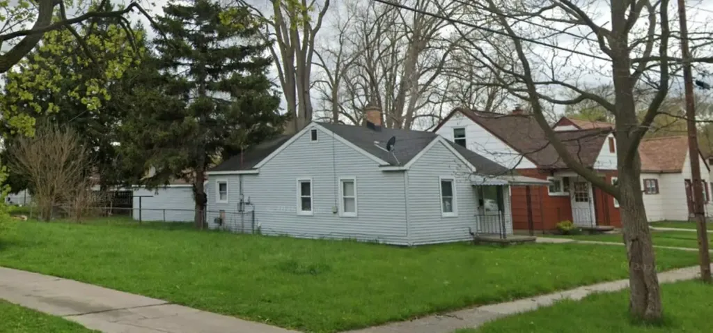 4122 Lamson Street Saginaw City MI 48601
