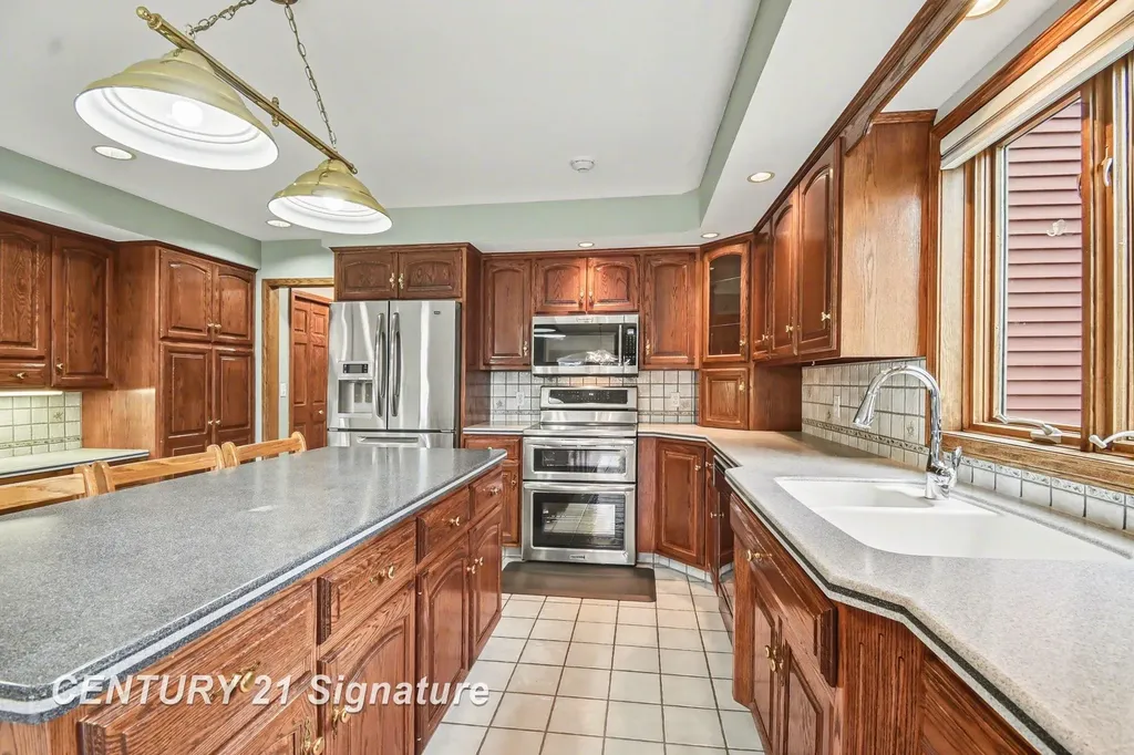 1944 E Lake Circle Drive Thomas Township MI 48609