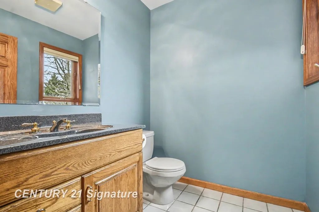 1944 E Lake Circle Drive Thomas Township MI 48609