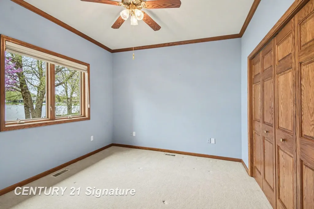 1944 E Lake Circle Drive Thomas Township MI 48609