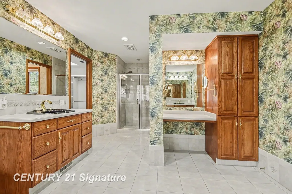 1944 E Lake Circle Drive Thomas Township MI 48609