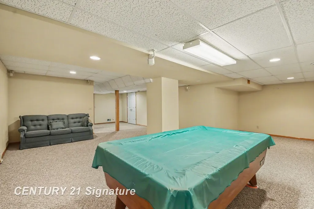1944 E Lake Circle Drive Thomas Township MI 48609