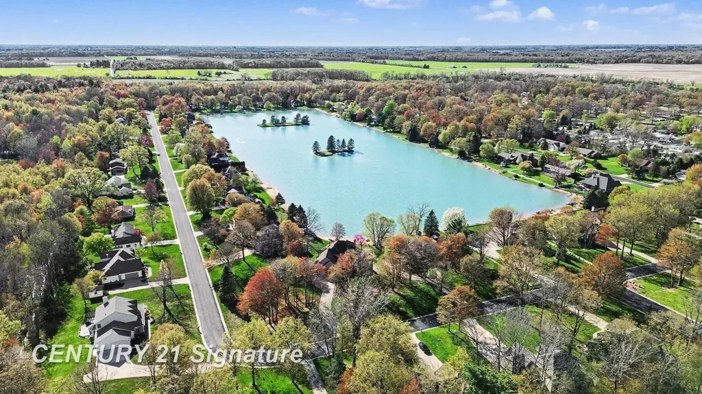1944 E Lake Circle Drive Thomas Township MI 48609