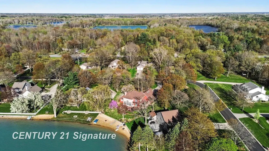 1944 E Lake Circle Drive Thomas Township MI 48609