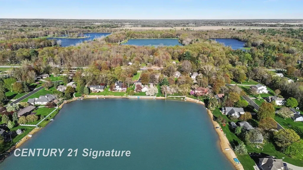 1944 E Lake Circle Drive Thomas Township MI 48609