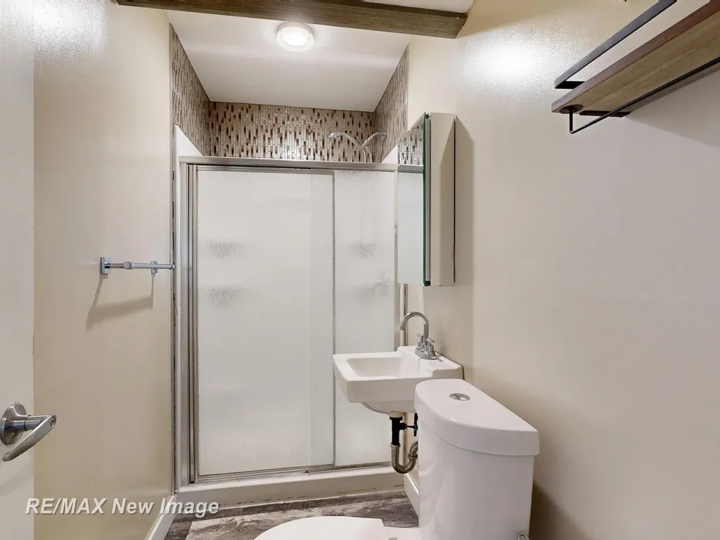 140 Elaine Street Thomas Township MI 48609