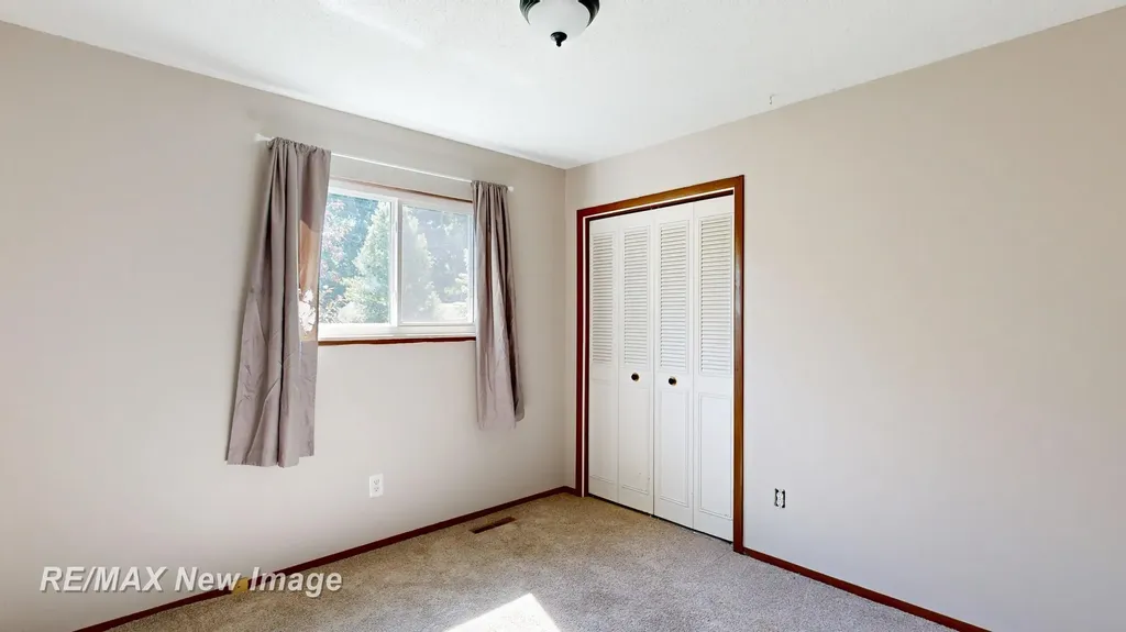 140 Elaine Street Thomas Township MI 48609