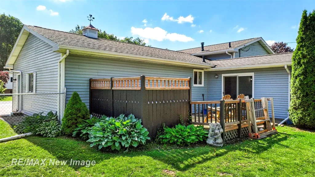 140 Elaine Street Thomas Township MI 48609