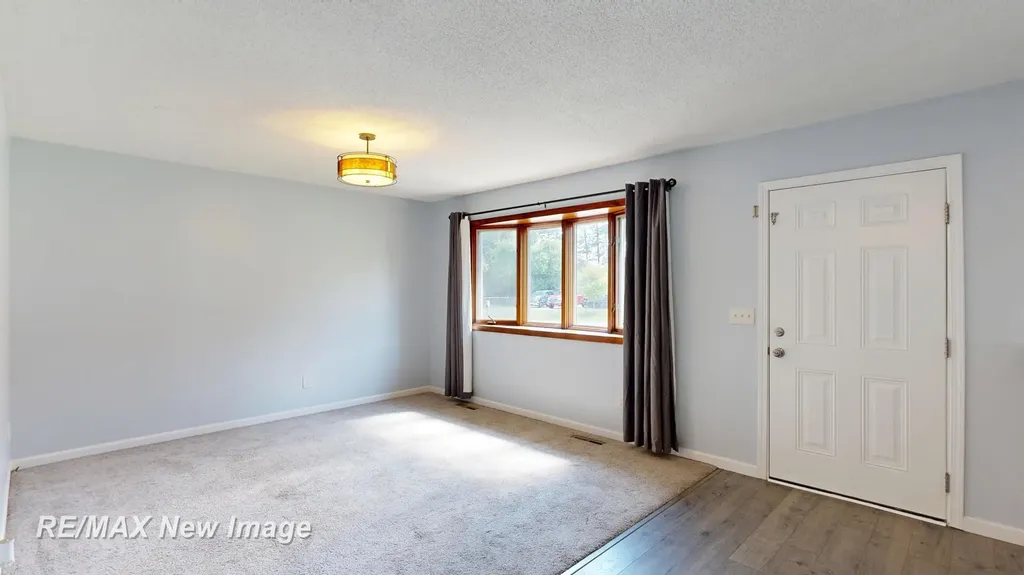 140 Elaine Street Thomas Township MI 48609