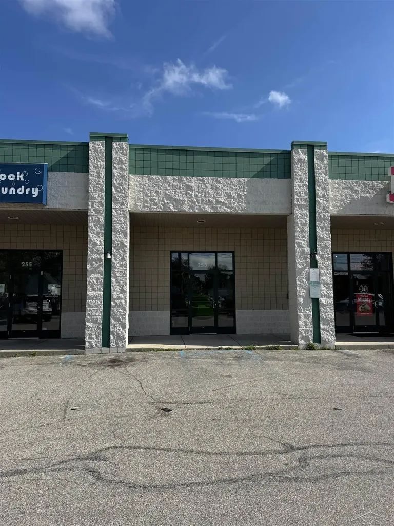 253 W Saginaw Street Richland Township MI 48626