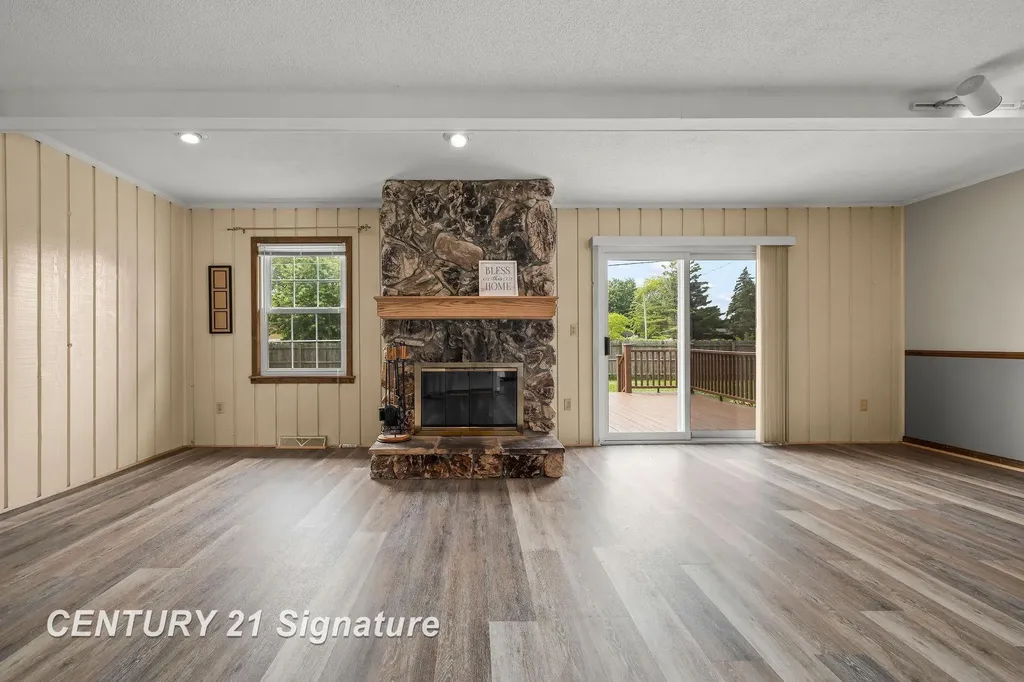 4159 Bradford Drive Saginaw Charter Township MI 48603