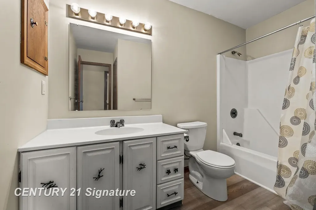 4159 Bradford Drive Saginaw Charter Township MI 48603