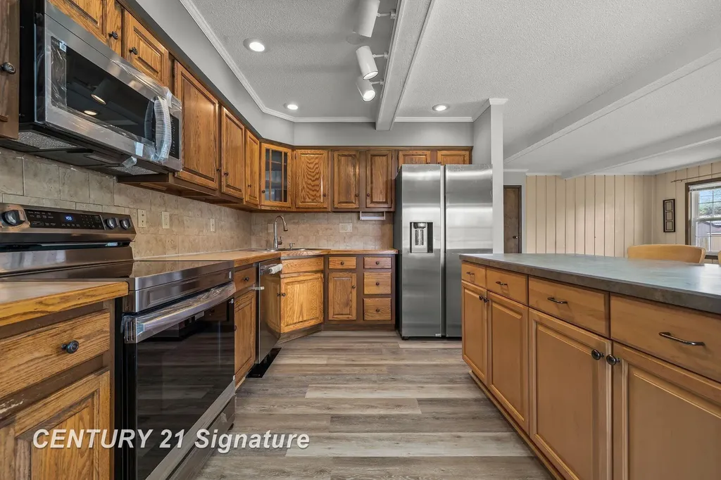 4159 Bradford Drive Saginaw Charter Township MI 48603