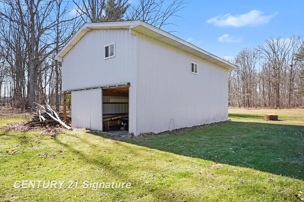 7154 Barkley Road Tuscola Township MI 48768