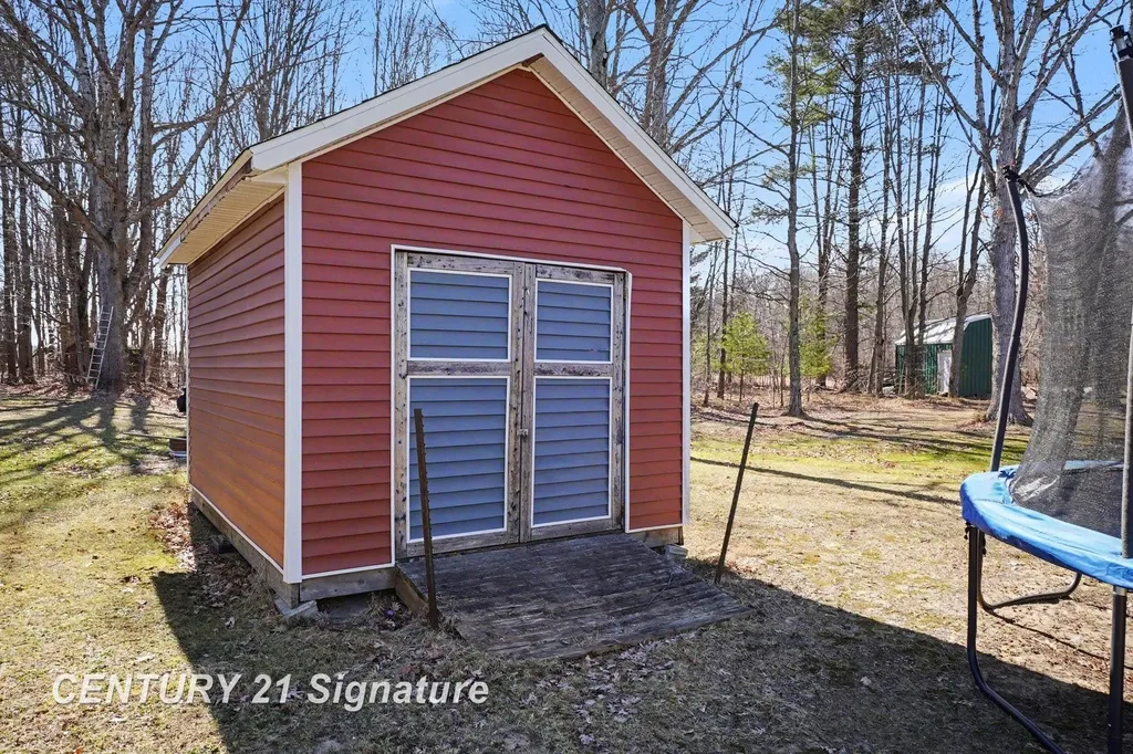 7154 Barkley Road Tuscola Township MI 48768