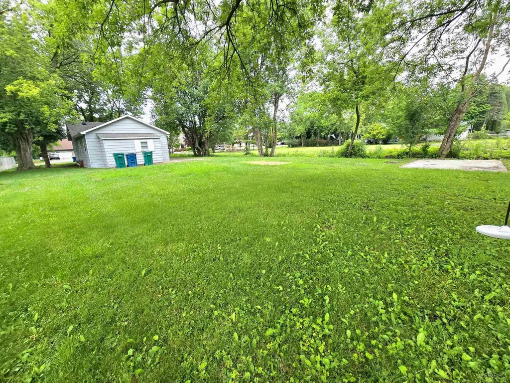 1253 W Nebobish Road Hampton Charter Township MI 48732