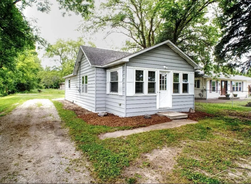1253 W Nebobish Road Hampton Charter Township MI 48732