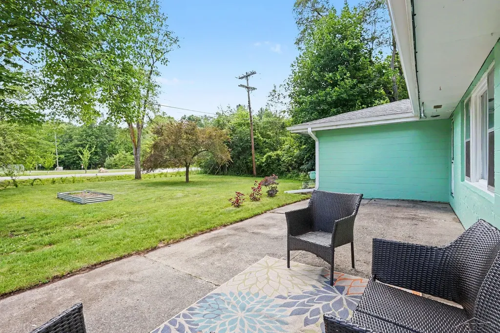 748 W Irish Street Jerome Township MI 48657