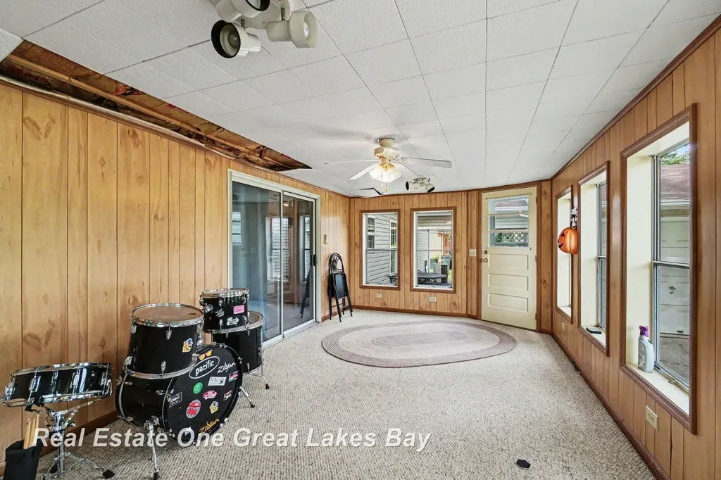 760 Doro Lane Zilwaukee City MI 48604