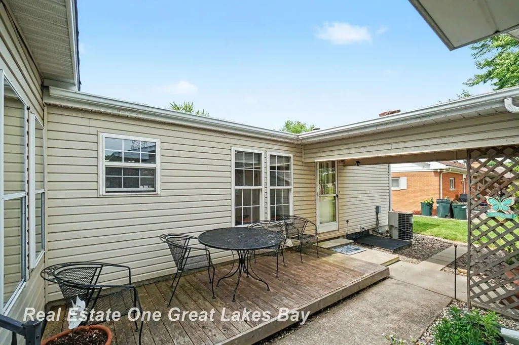 760 Doro Lane Zilwaukee City MI 48604