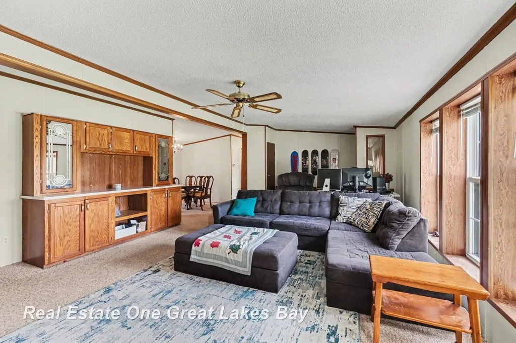 760 Doro Lane Zilwaukee City MI 48604