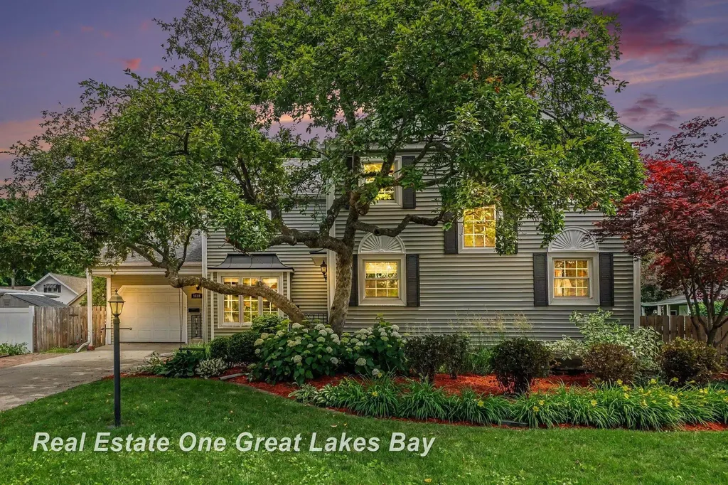 1510 Helen Street Bay City City MI 48708