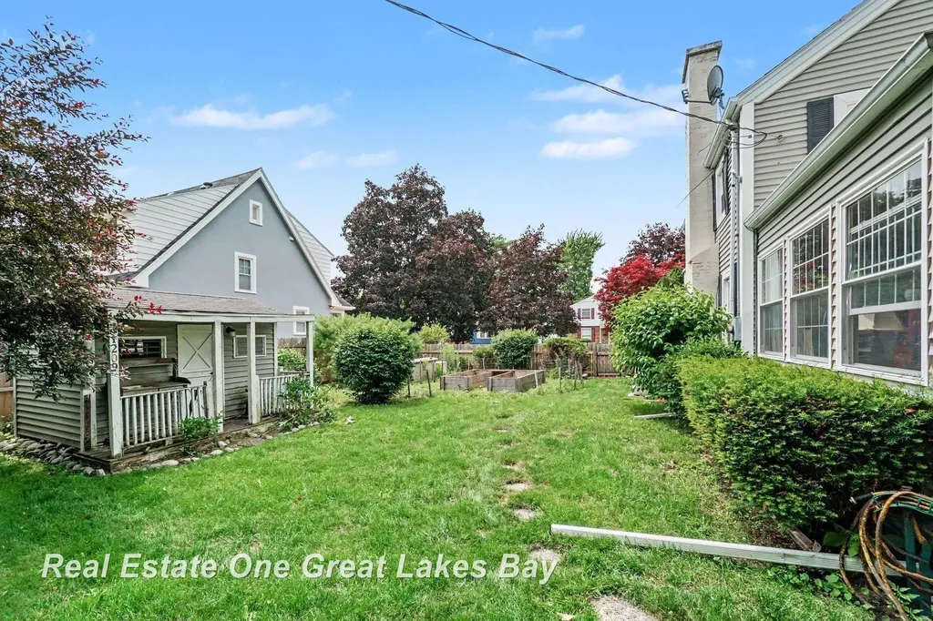 1510 Helen Street Bay City City MI 48708