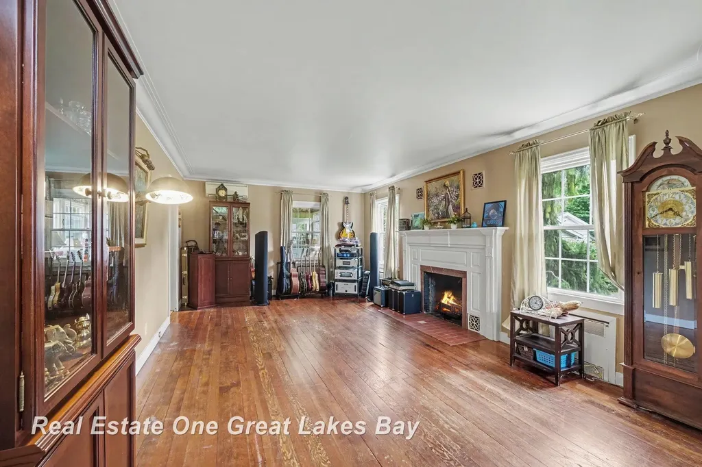 1510 Helen Street Bay City City MI 48708