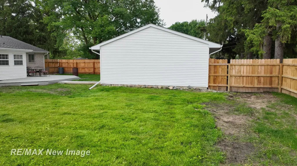 5019 Glenfield Drive Saginaw Charter Township MI 48638