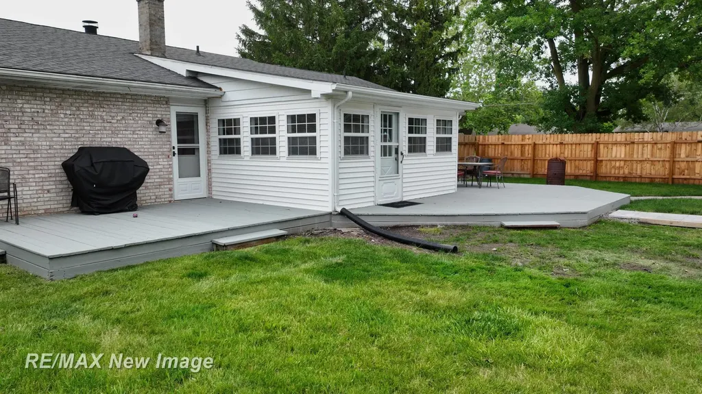 5019 Glenfield Drive Saginaw Charter Township MI 48638