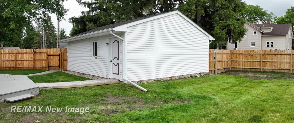 5019 Glenfield Drive Saginaw Charter Township MI 48638