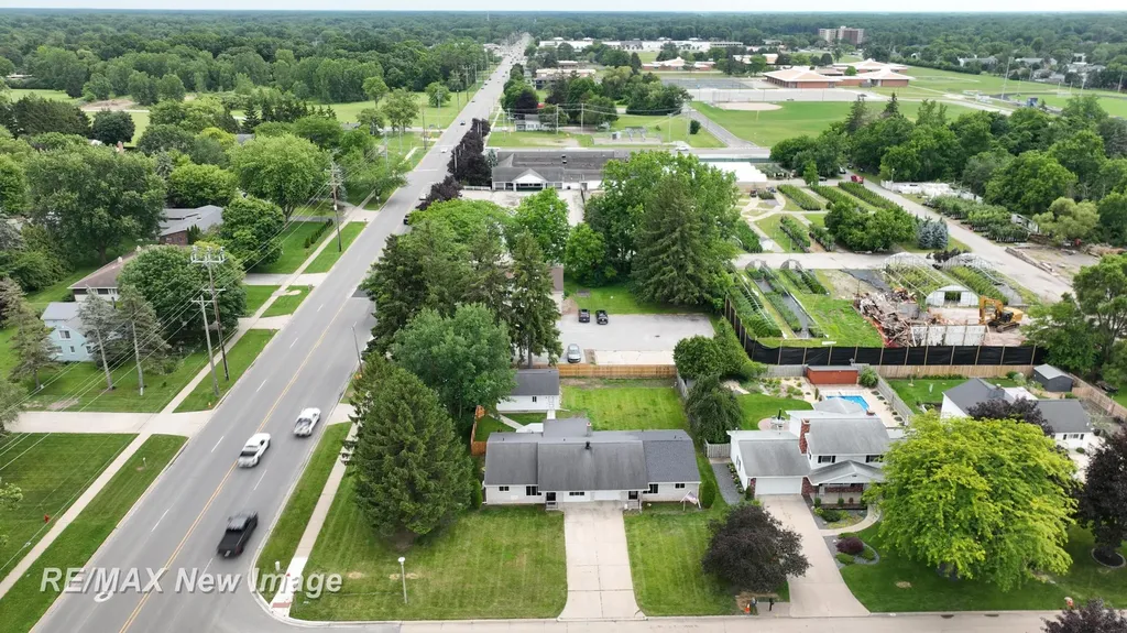 5019 Glenfield Drive Saginaw Charter Township MI 48638