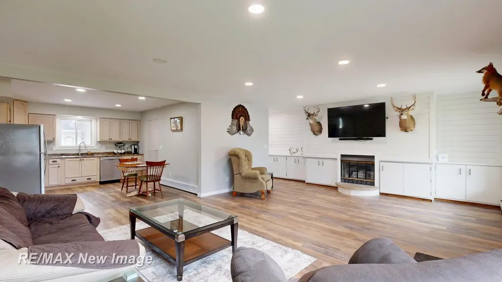 5019 Glenfield Drive Saginaw Charter Township MI 48638