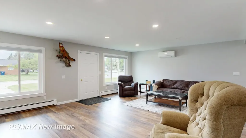 5019 Glenfield Drive Saginaw Charter Township MI 48638
