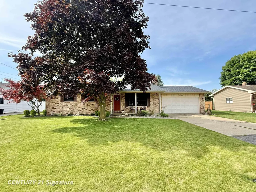 2363 Hetzner Drive Saginaw Charter Township MI 48603