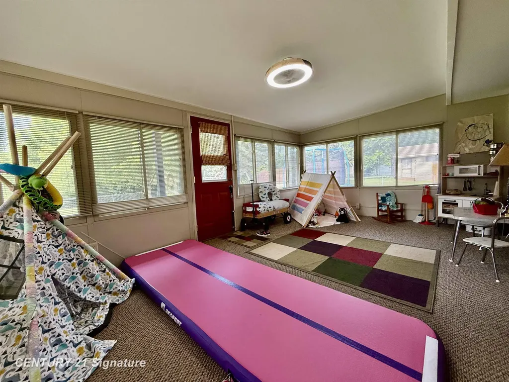 2363 Hetzner Drive Saginaw Charter Township MI 48603