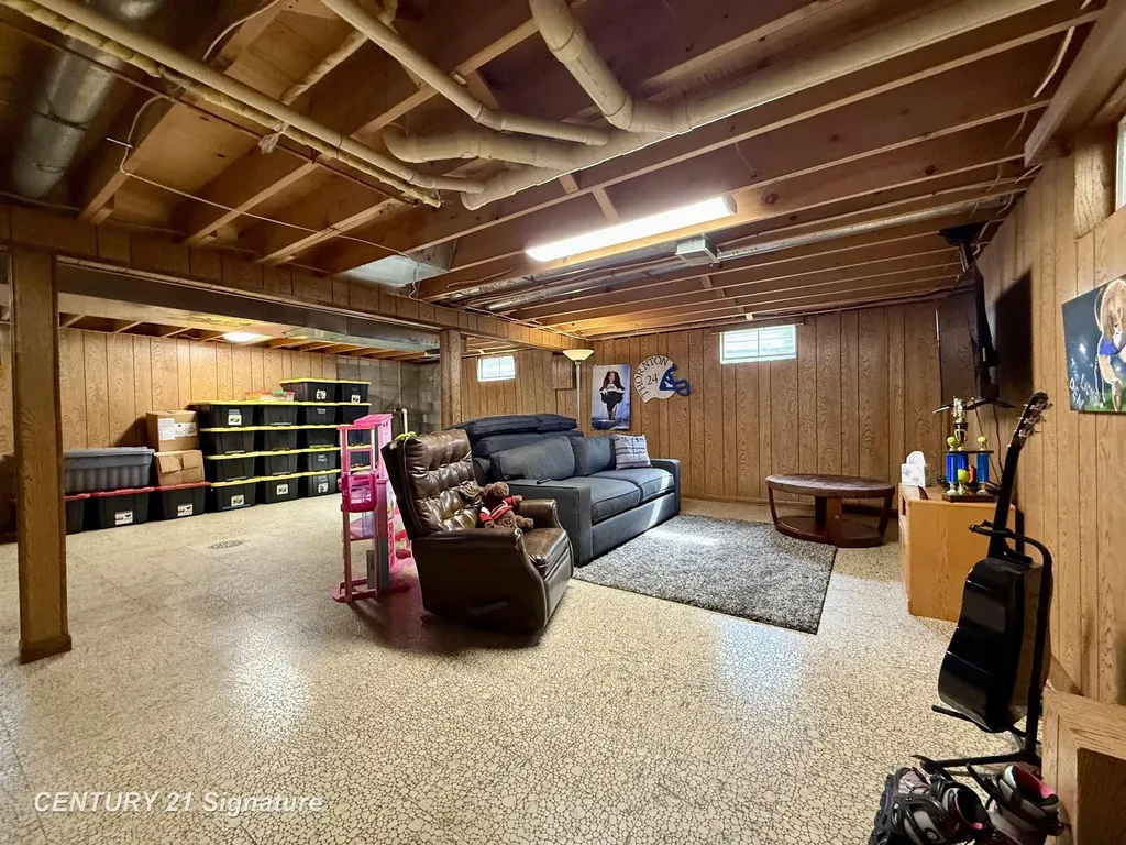 2363 Hetzner Drive Saginaw Charter Township MI 48603