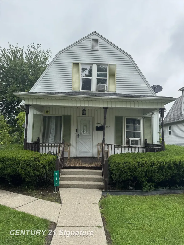723 N Oakley Street Saginaw City MI 48602