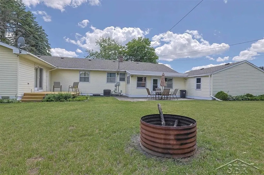 4811 Edgewood Court Grant Township MI 48617