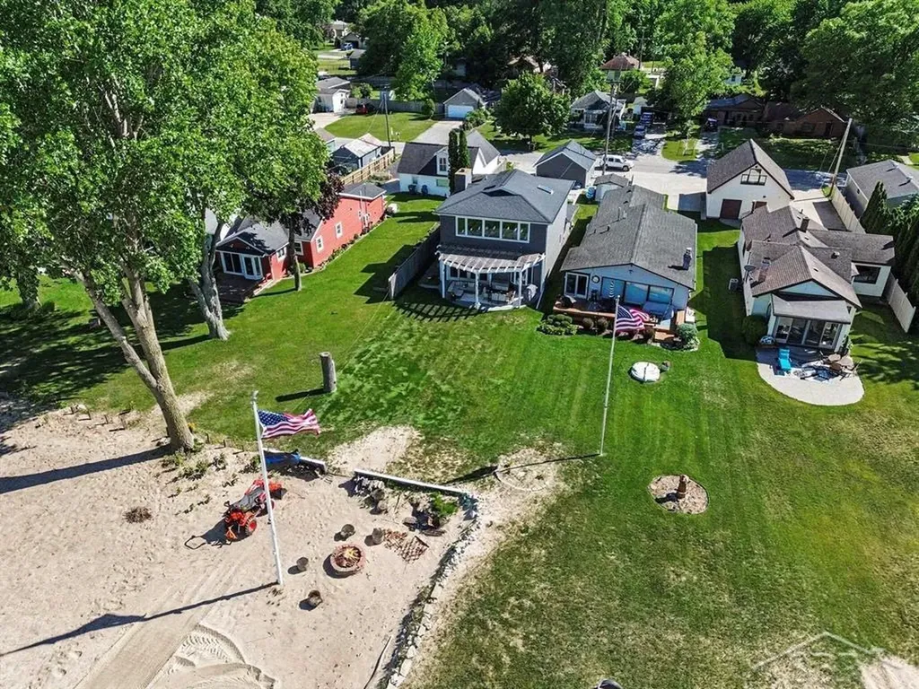 705 Bay Road Bangor Charter Township MI 48706