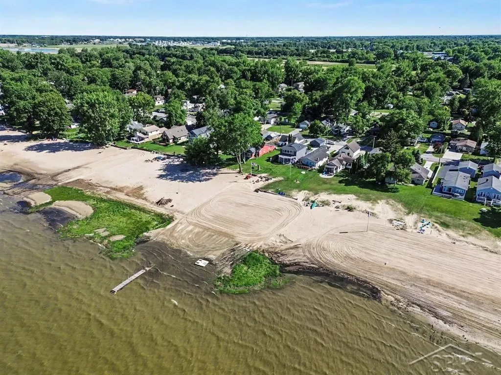 705 Bay Road Bangor Charter Township MI 48706