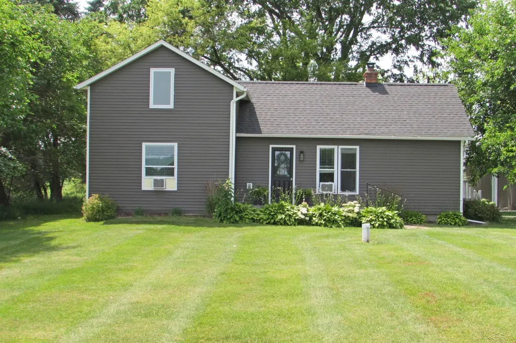 834 S Dietz Road White Oak Township MI 48892