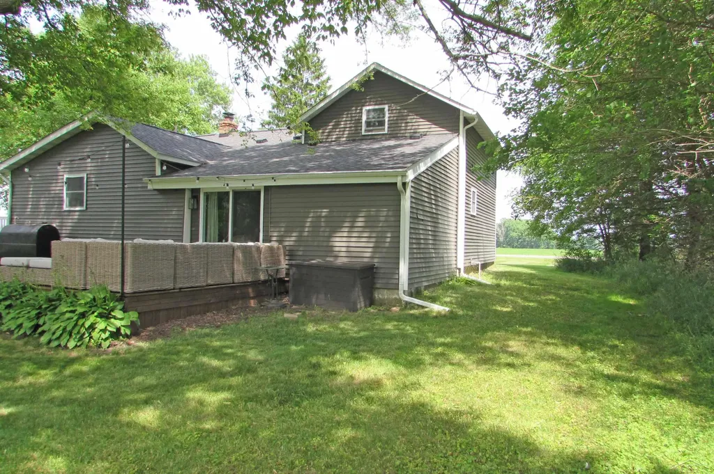 834 S Dietz Road White Oak Township MI 48892