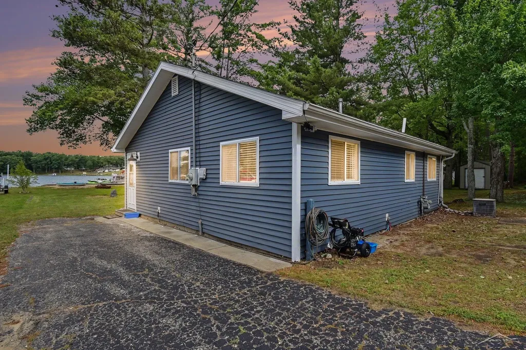 2149 N Essex Road Wilber Township MI 48748