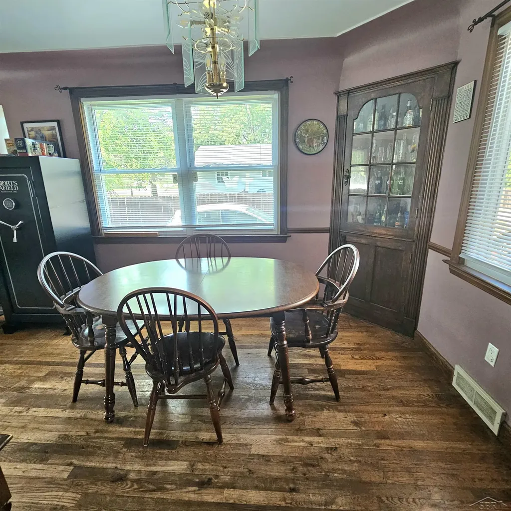1241 Pius Street Saginaw Charter Township MI 48638