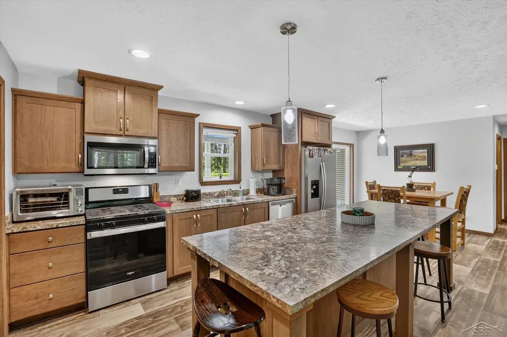 5590 N Jefferson Road Mills Township MI 48642
