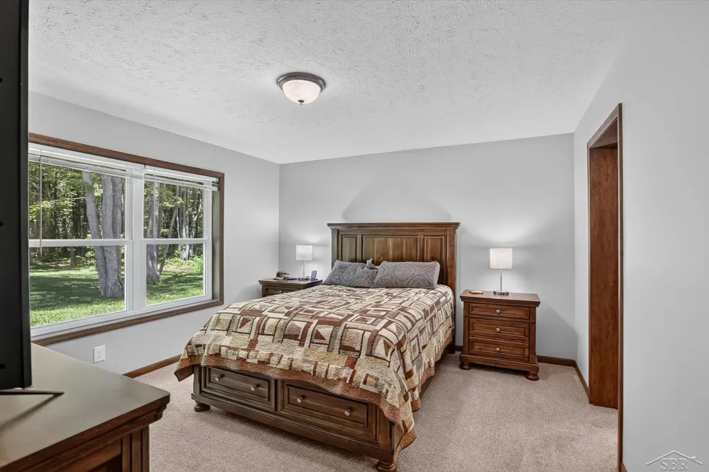 5590 N Jefferson Road Mills Township MI 48642