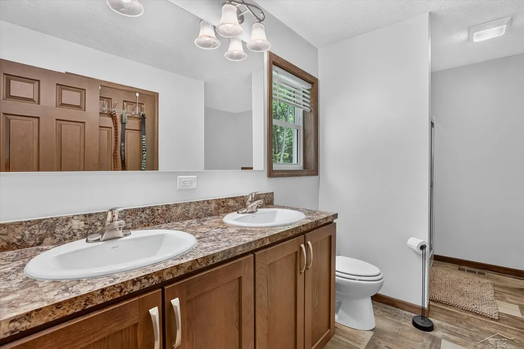5590 N Jefferson Road Mills Township MI 48642