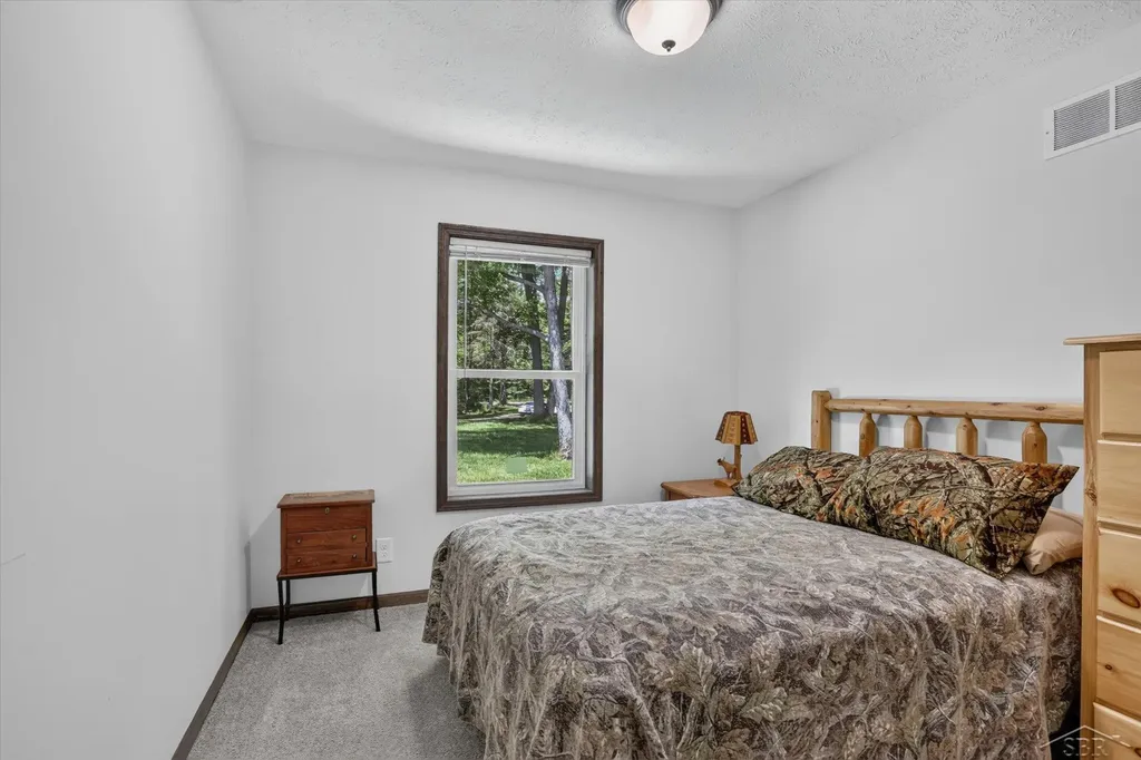 5590 N Jefferson Road Mills Township MI 48642